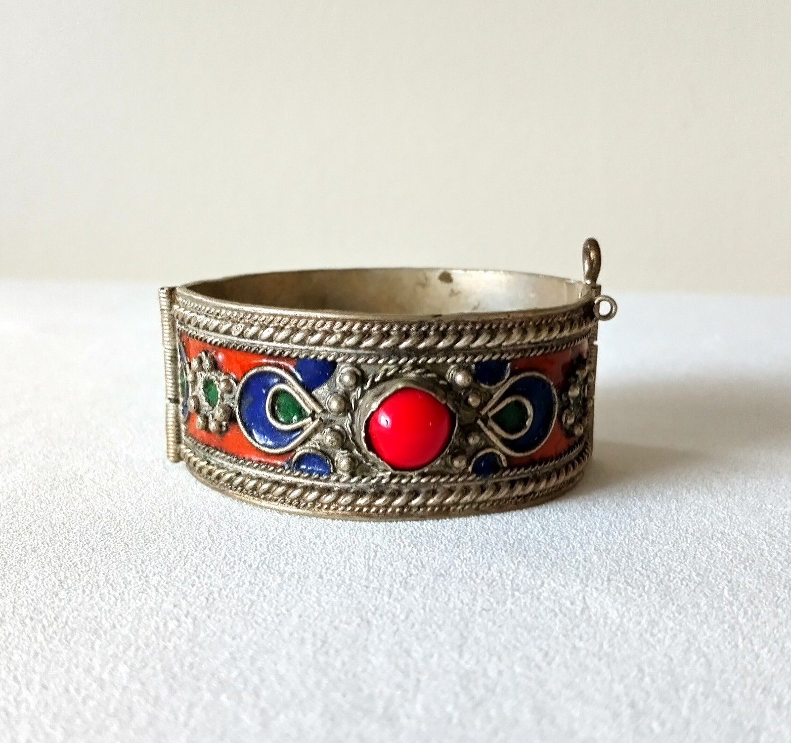 Vintage 1940s Berber Kabyle Enamel & Red Coral Bangle Bracelet