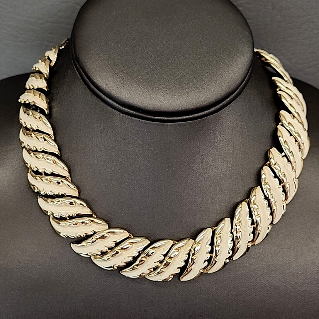 Vtg Linked Necklace Collar Cream Enamel Leaves Gold Tone Chain Choker 15.5″