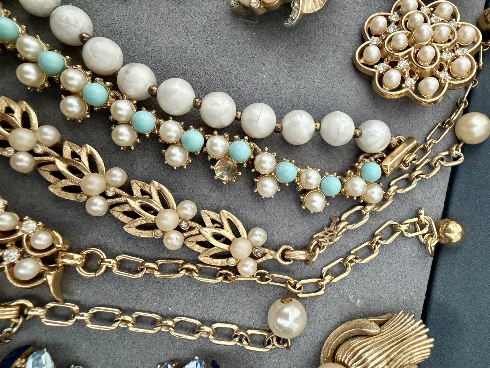 Vintage 100% CROWN TRIFARI Jewelry Lot Missing Stones Minor Repairs 38 Pieces