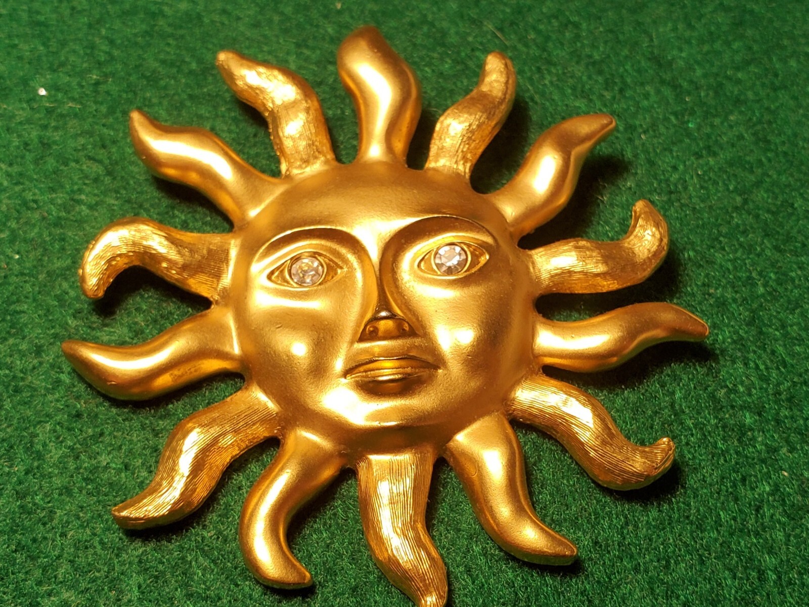 Yellow Gold & Crystal Rhinestone Aztec Sun God Brooch Avon Vintage 1974 Zodiac
