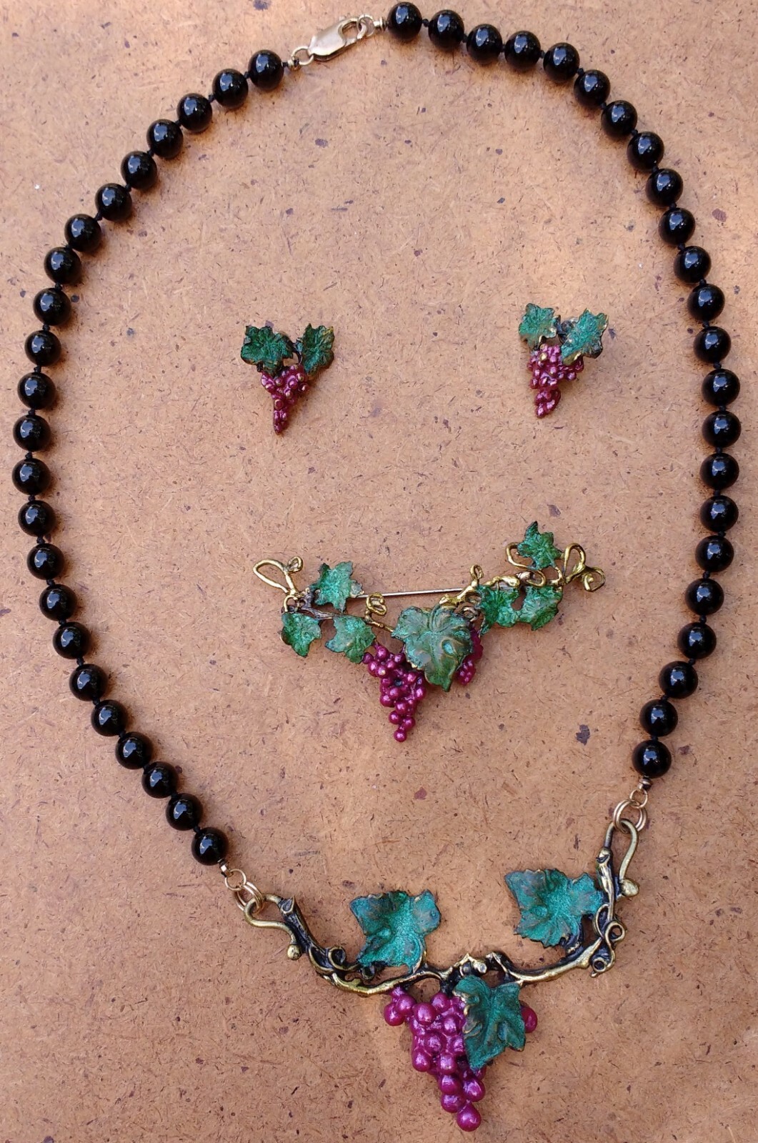 Richard Kaish Purple Green Bronze Wine Grape Vine Necklace Brooch Earrings Set