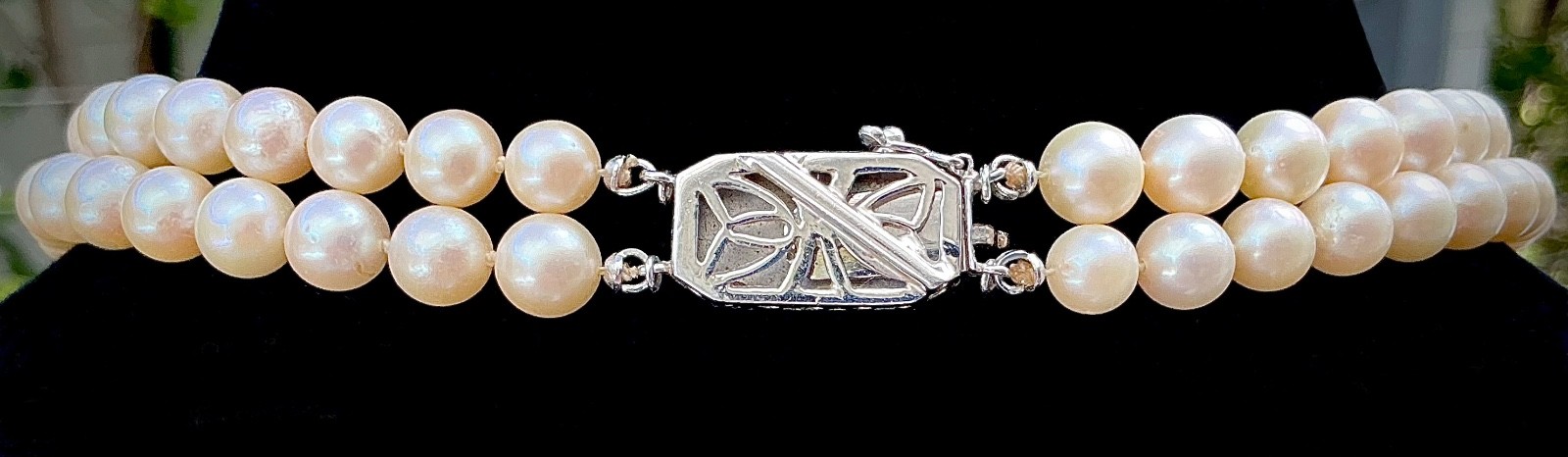 VINTAGE 1960’s DOUBLE STRAND CULTURED PEARL CHOKER WITH 14kt WHITE GOLD CLASP