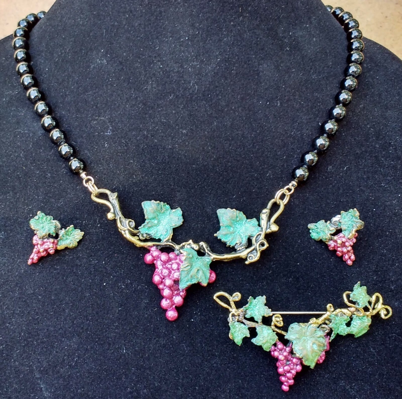 Richard Kaish Purple Green Bronze Wine Grape Vine Necklace Brooch Earrings Set
