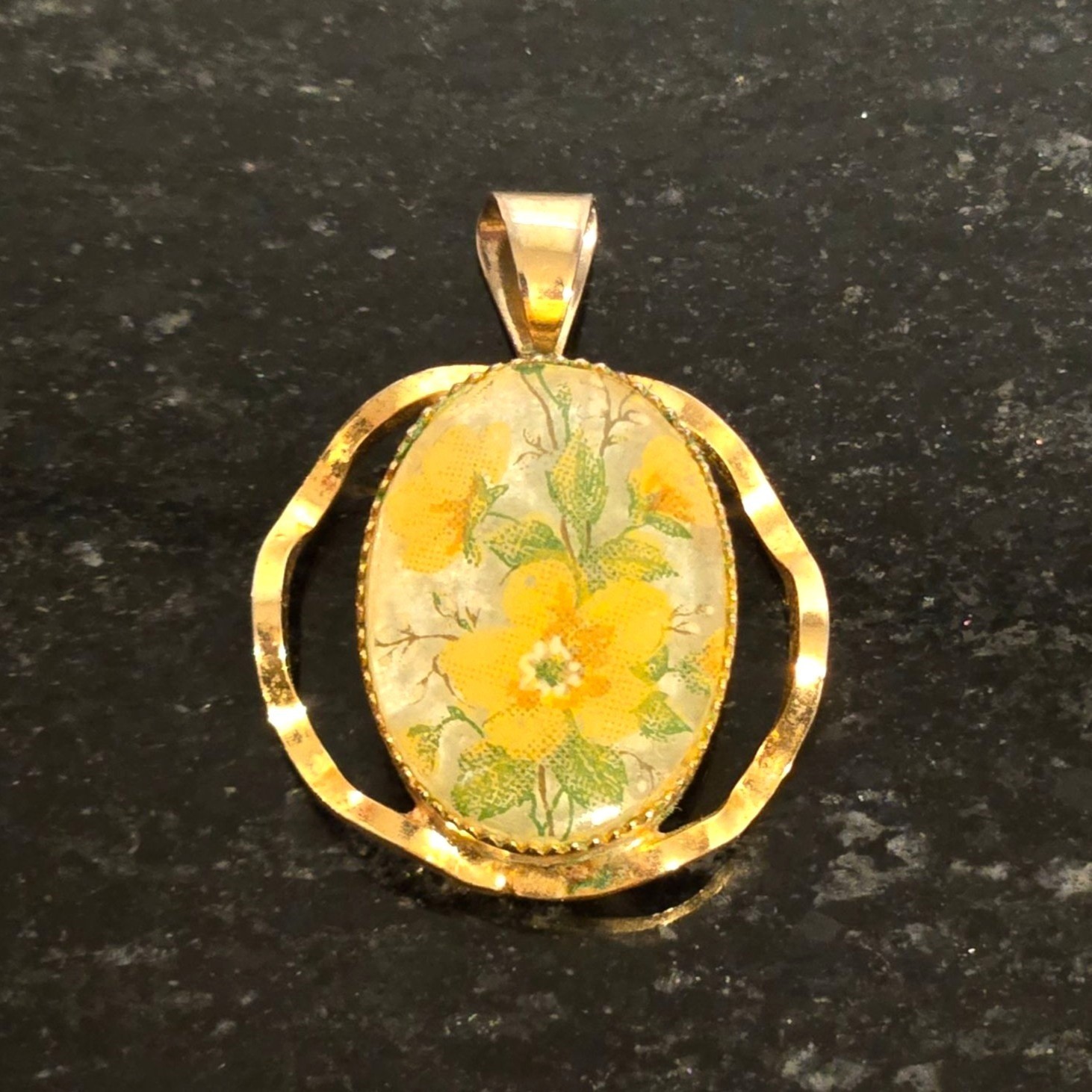 Vintage Flower Pendant Domed Cabochon Gold Tone Mid Century yellow floral art