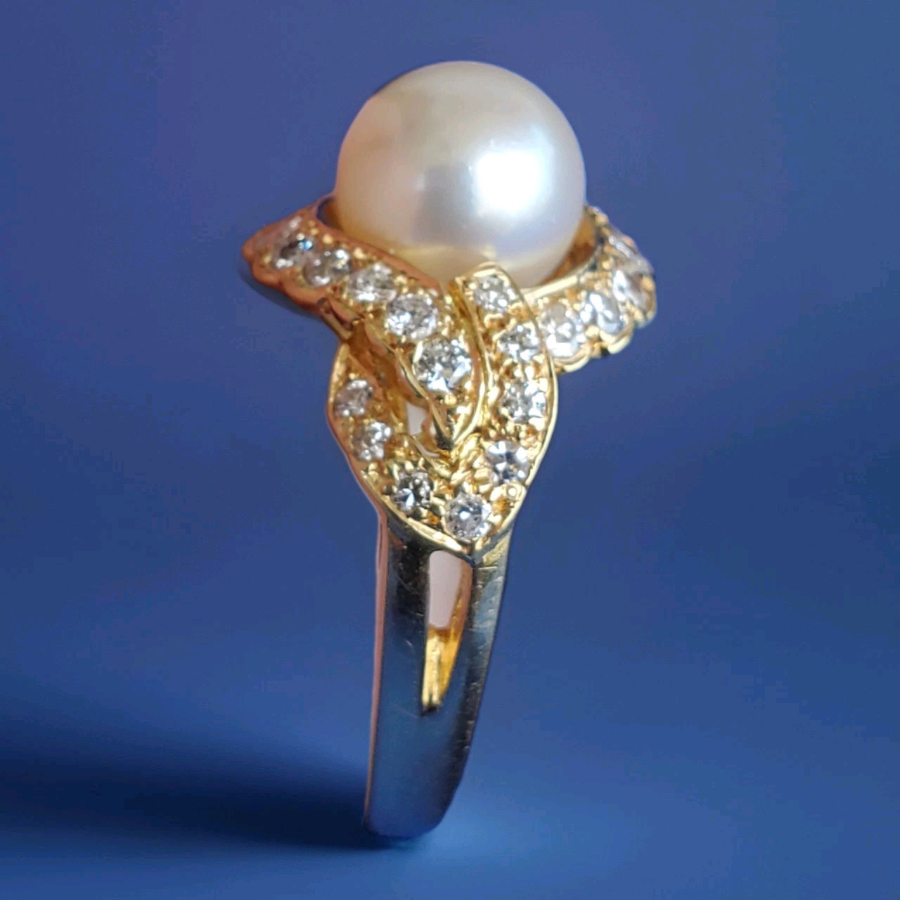 Original EARTH MINED DIAMOND Pearl Deco Engagement Ring Statement SOLID 18K GOLD