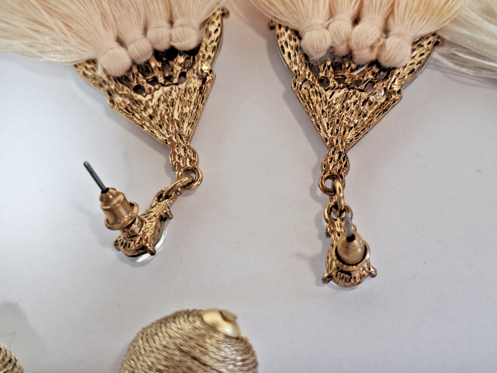 Lot of 5 Pairs Vintage Unbranded & 2 Branded Tassel Fashion Pierced Earrings