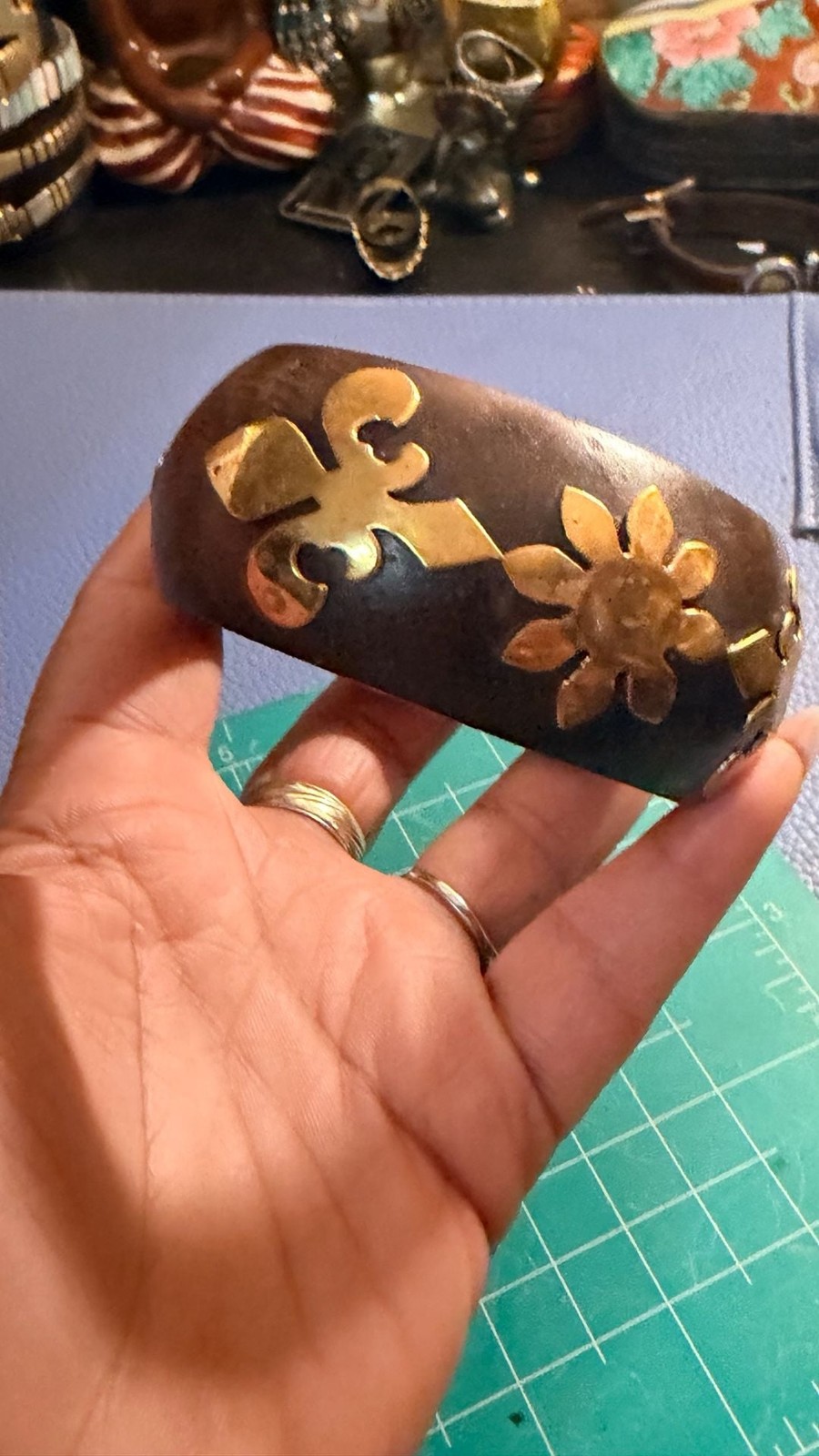 Vintage Handcrafted Brown Wood Bangle Bracelet with Brass Fleur-de-lis and Flora