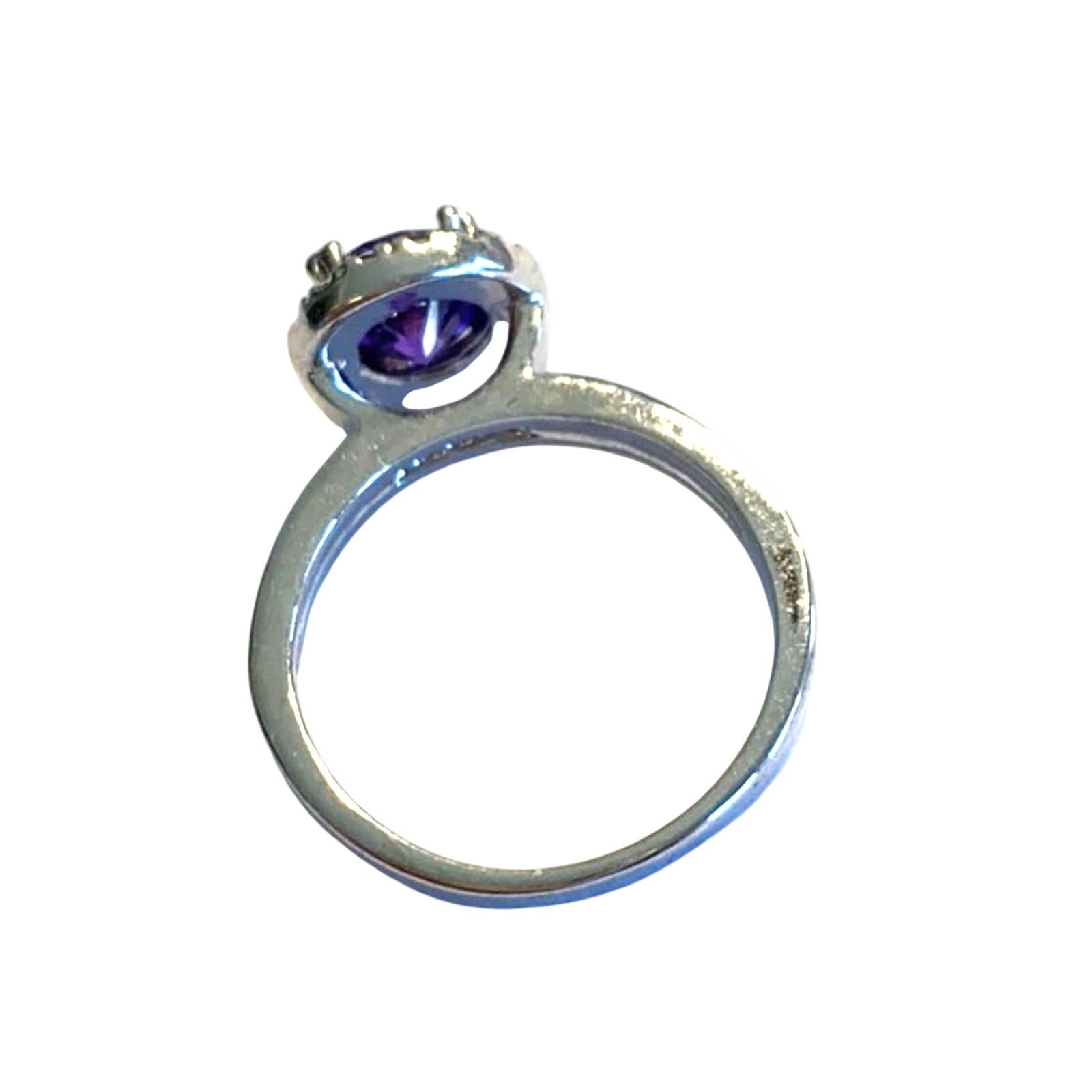 Y2K Silver Cocktail Ring size 8.5 faceted purple synthetic solitaire gem stone