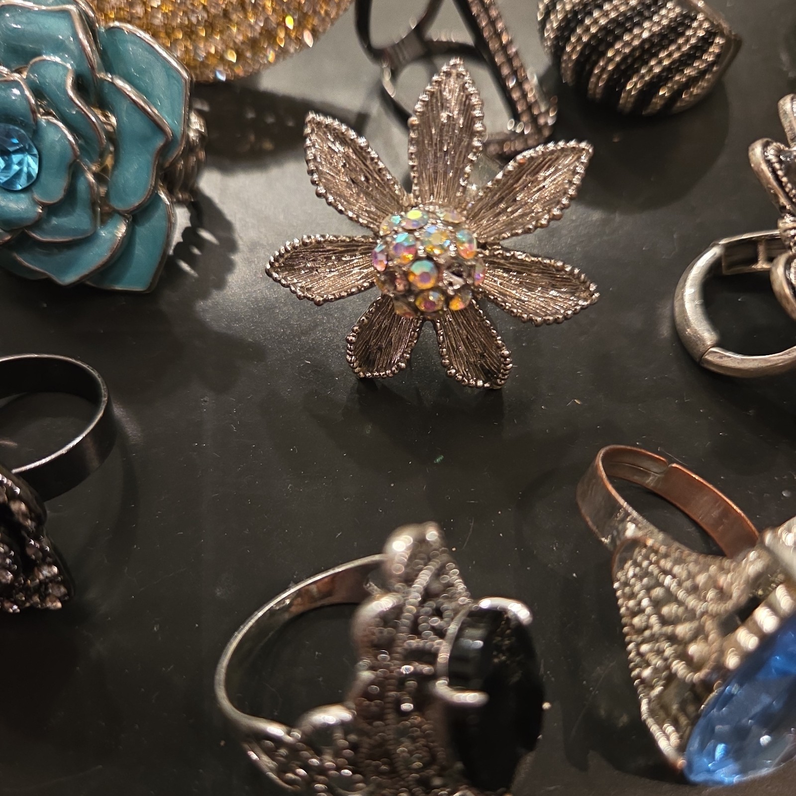 14pc Mixed Lot Vintage Style Rings & Stones, Gold & Silver Tone