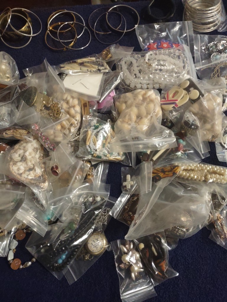 ~ Huge Vintage to Modern Costume Jewelry Lot – 100’s of Pieces! ~