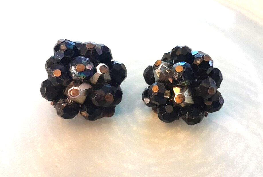 WESTERN GERMANY 1950’s Black & Foil Sweet Dome Clip On .75″ Earrings MCM