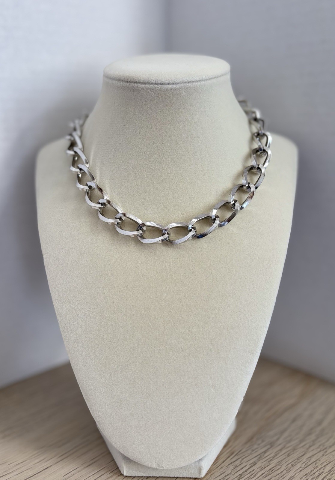 VNTG Large Curb Link Silver Tone Choker Necklace Unisex Adult by PegasusCoro