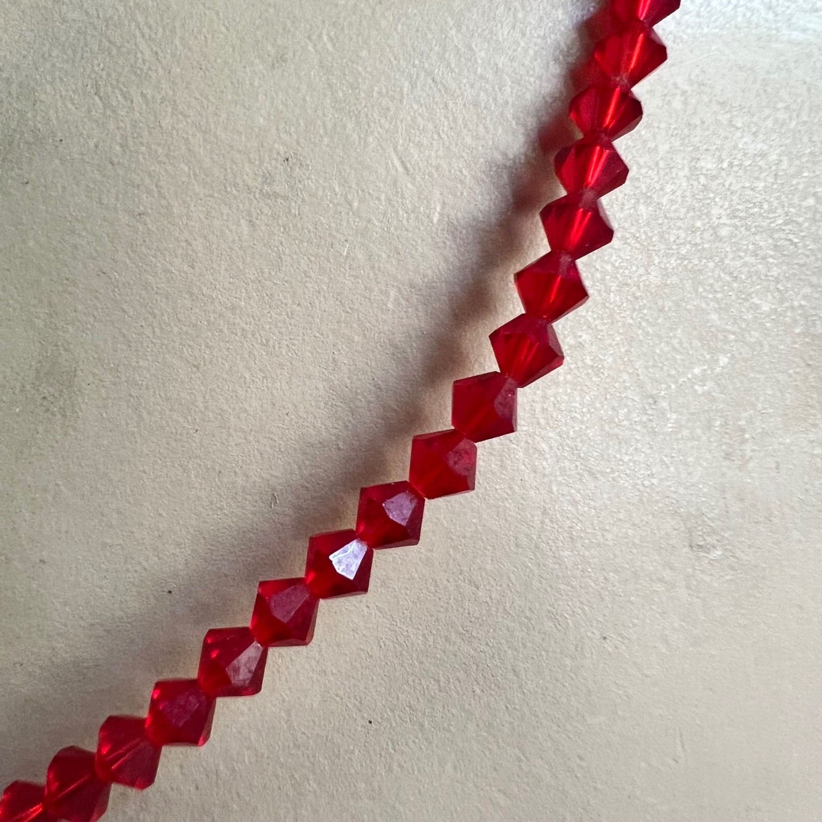 Vintage Red Faceted Glass Crystal Bead Strand Necklace 23″ Cottagecore