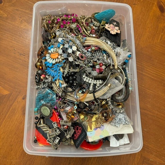 1 Pound Jewelry Lot Vintage Modern Harvest Junk Pieces DIY Art Crafts Repurpose