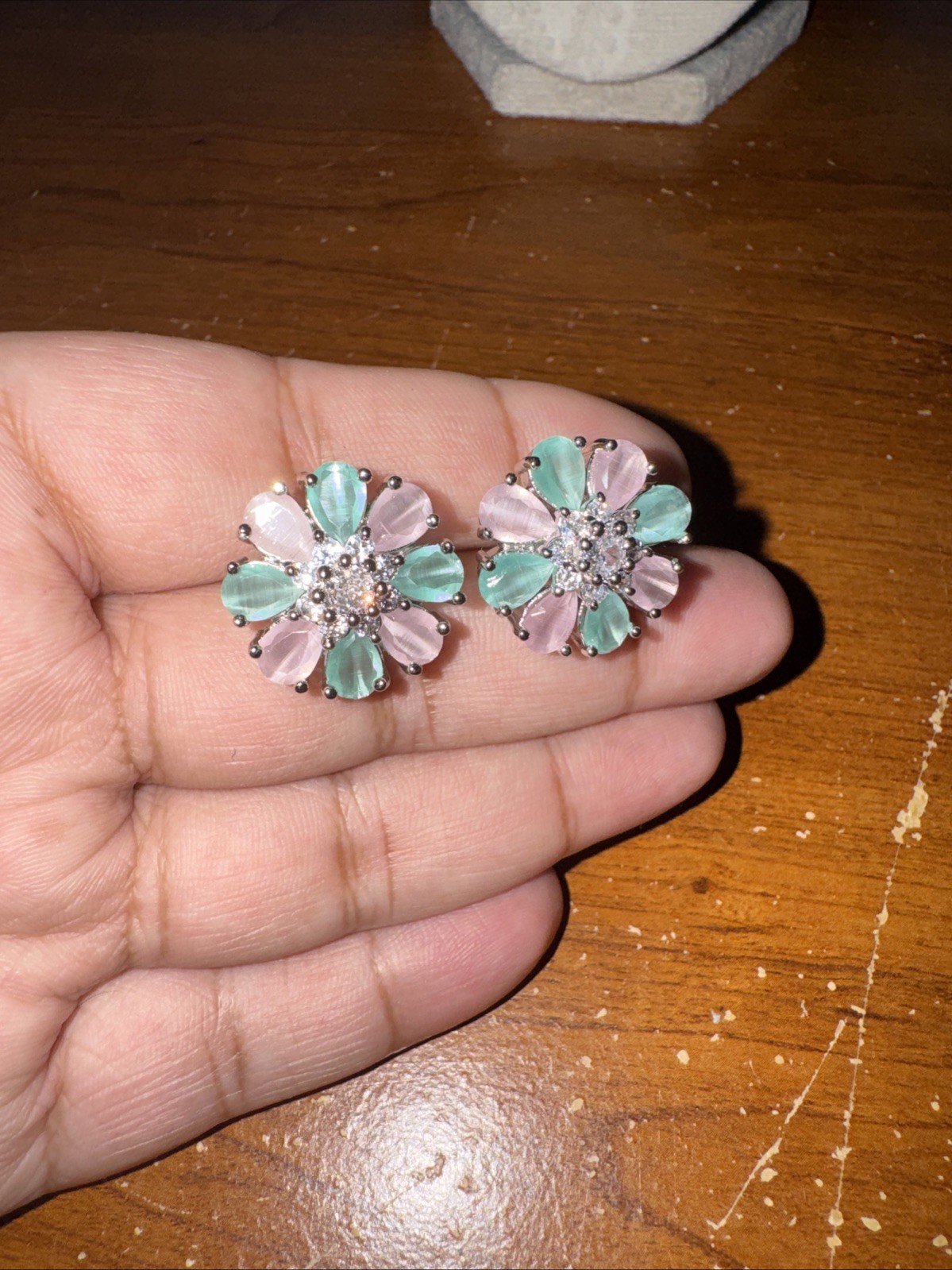 Women’s Vintage Pendant Set