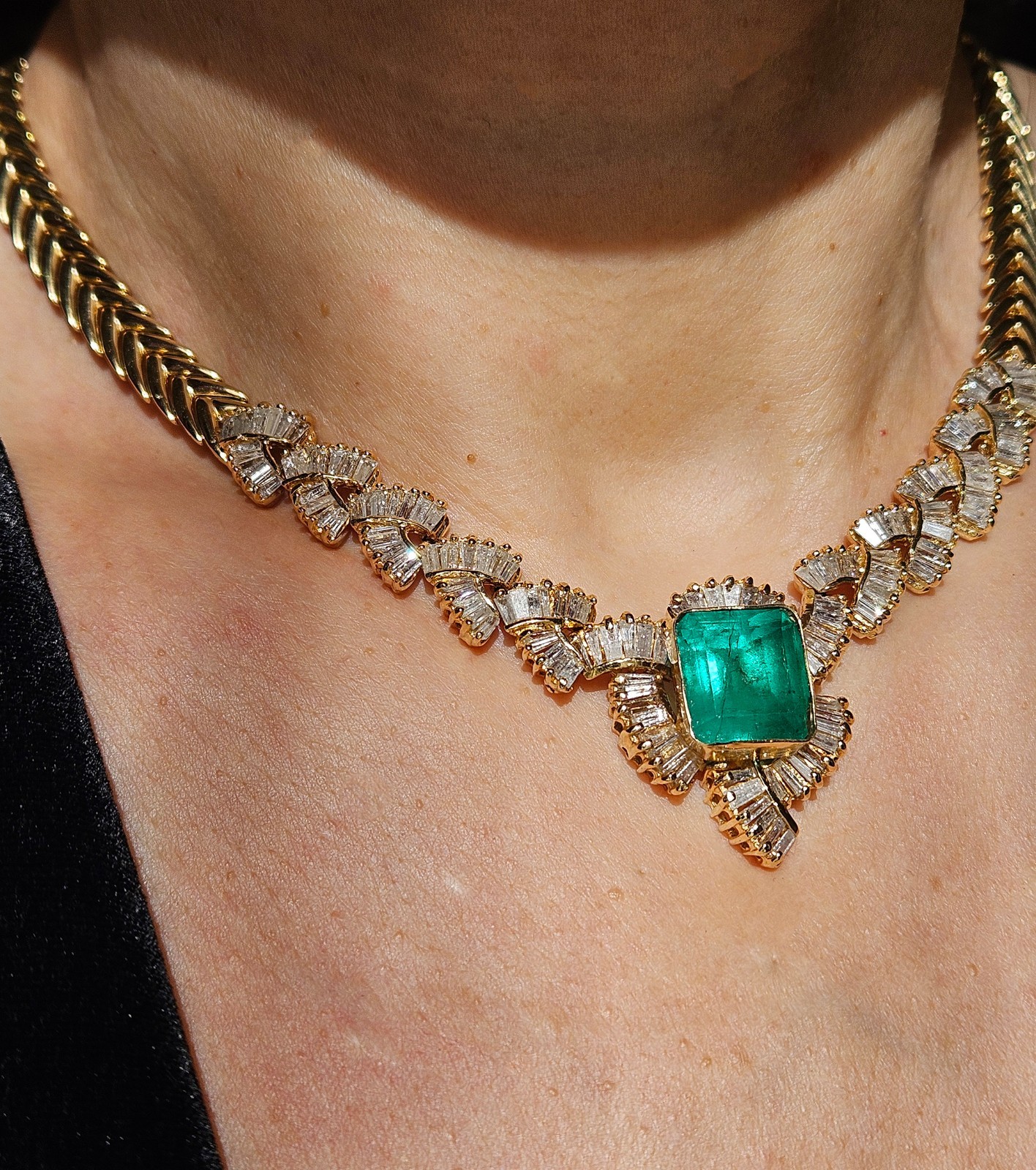 GIA 12.60ct Colombian Emerald 6.0ctw Diamond 14K Gold Collar Choker Necklace