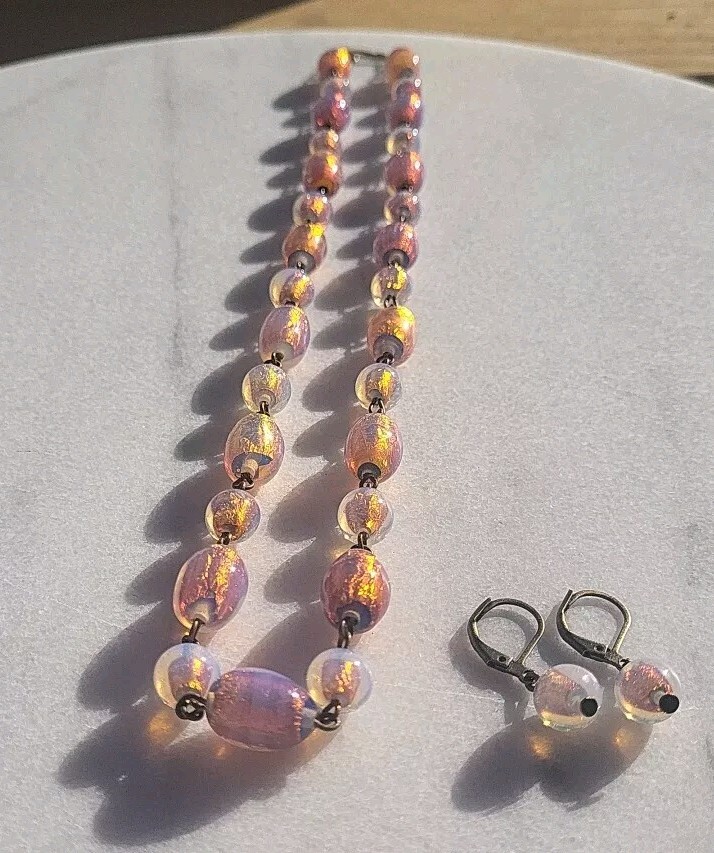 RARE ANTIQUE FIREY OPAL GOLD FOIL MILKY LILAC PINK GLASS BEAD WIRE NECKLACE SET