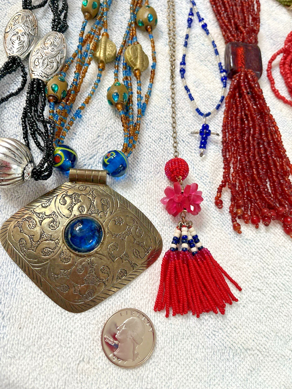 LOT of 13 Seed Bead Necklaces w/Pendants MOP Glass Wood Metal All Wearable