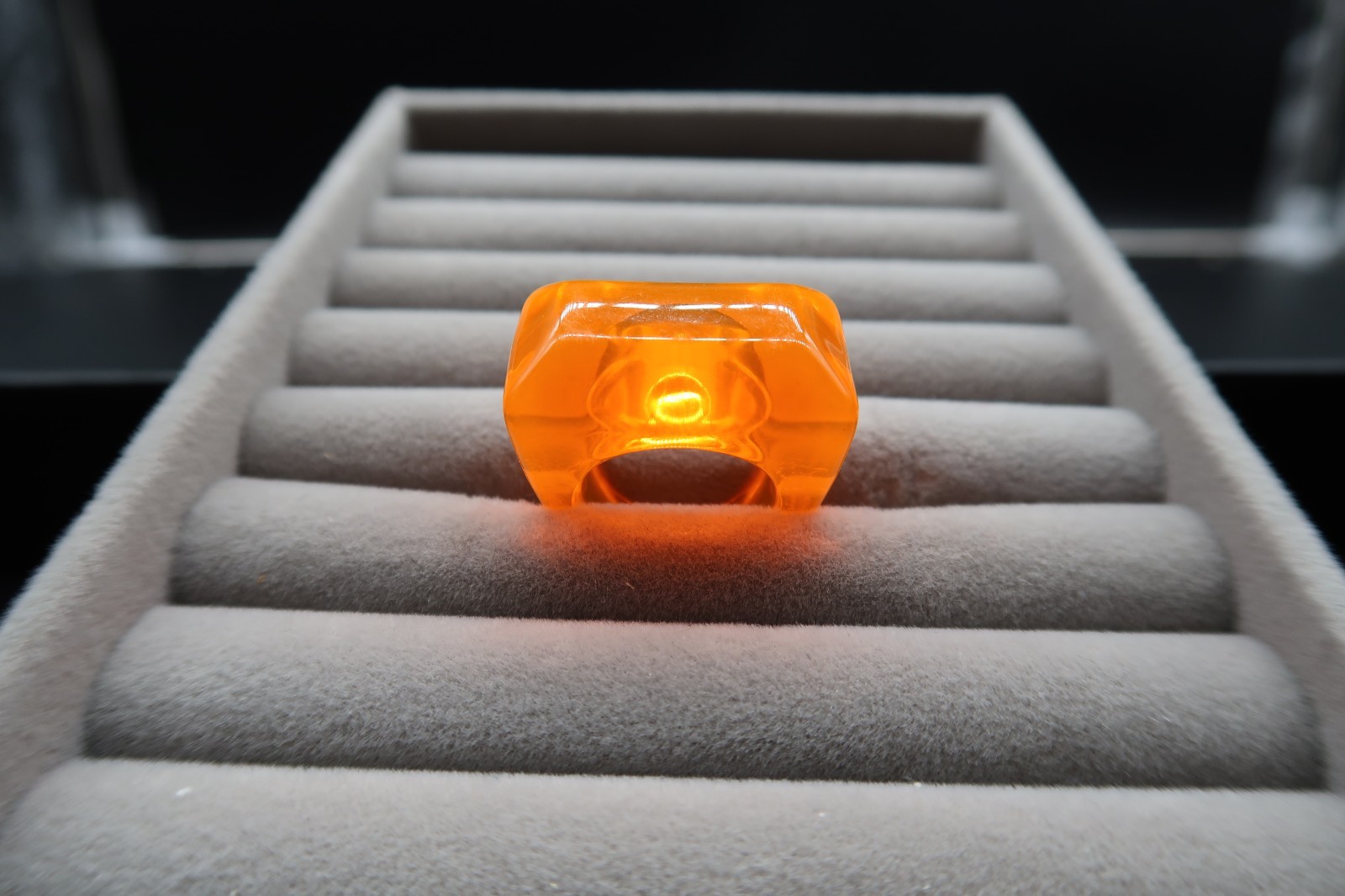 Vtg 60’s Orange Mod Acrylic Resin Glow in the Dark Ring Retro Fashion Size 5.5