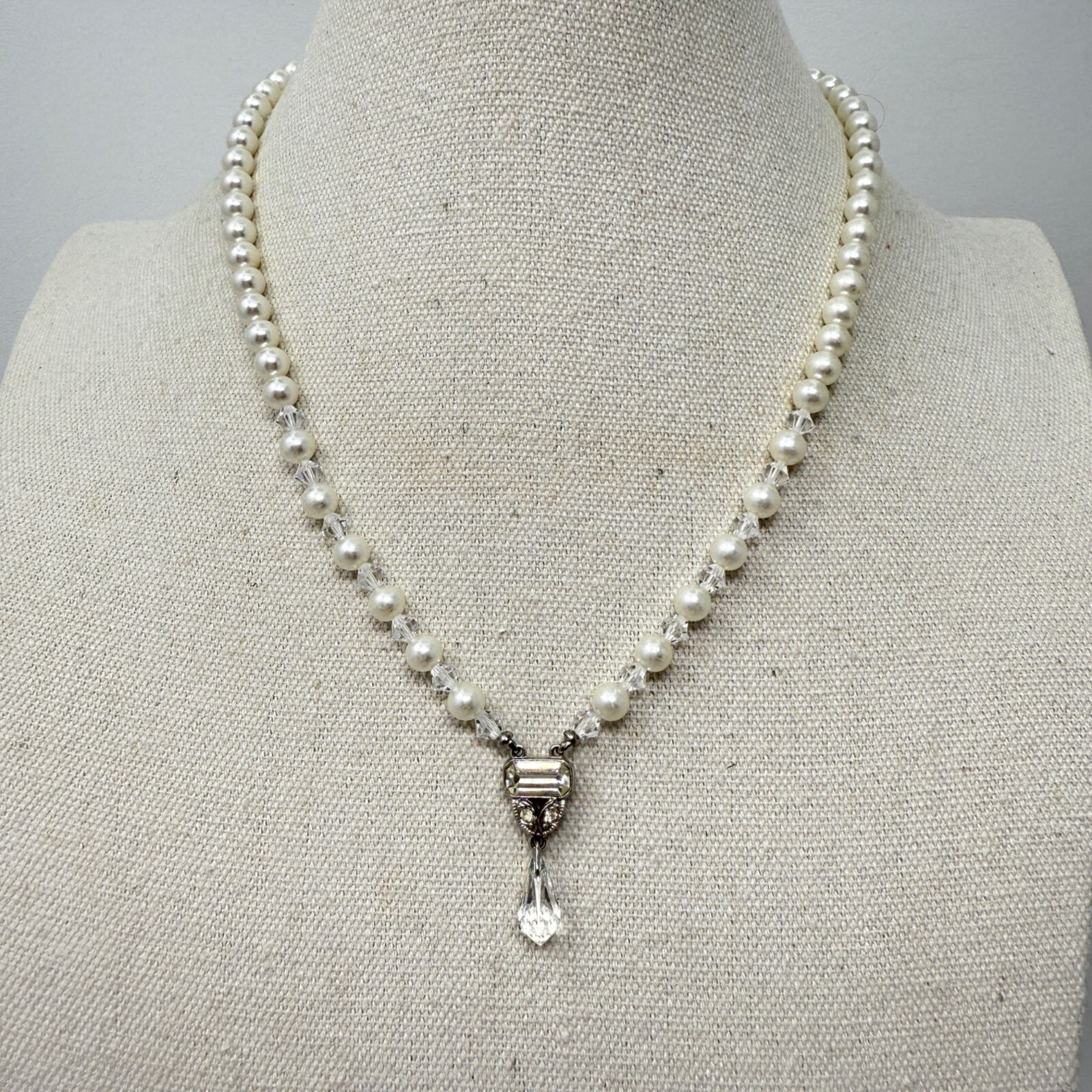 Vintage Faceted Crystal Bead Necklace Faux Pearl Silver-Tone Classic Elegant