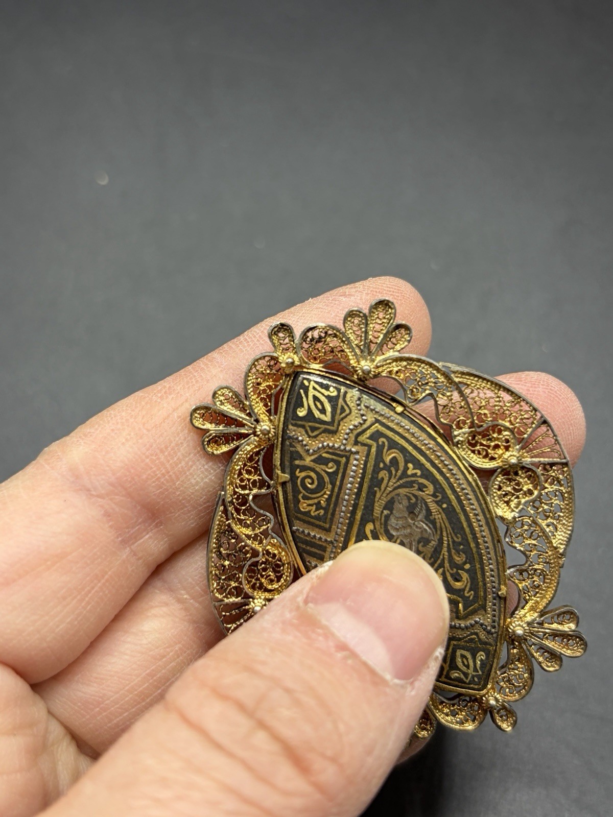 Damascene Brooch Black Gold Tone Vintage Trombone Clasp Filigree Bird Floral 2”L