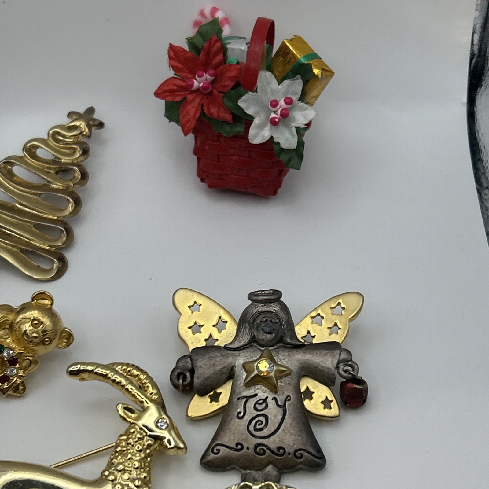 Vintage -now 24 Christmas Brooch /pin Lot Some Signed Bells, Trees, Angels, +
