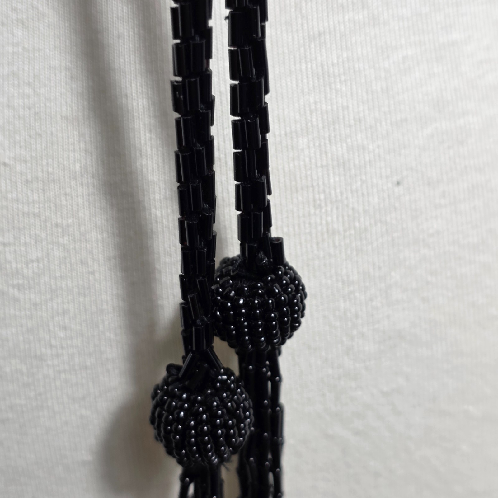 Vintage-Style Black Beaded Lariat Necklace Long Clasp Free Intricate Tassel Ends