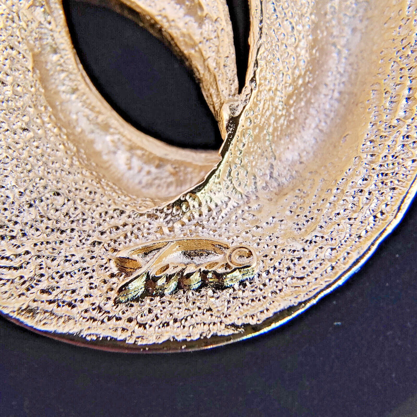 VTG Tona Gold Tone Brooch Pin Swirl Drip Multiple Textures Modernist Signed