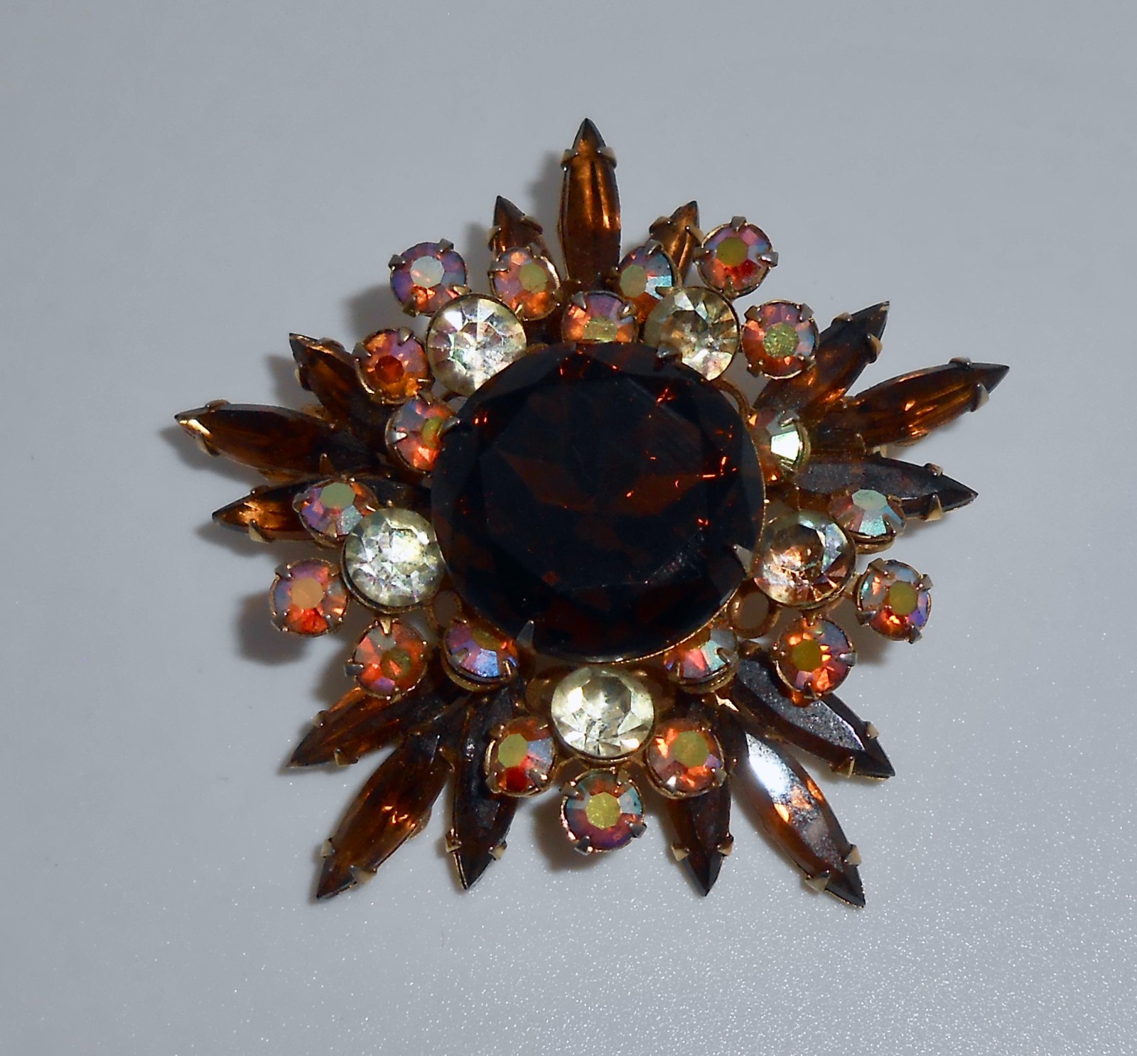 Vintage Brown AB & Clear Glass Rhinestone Layered Starburst Brooch Pin CJ83