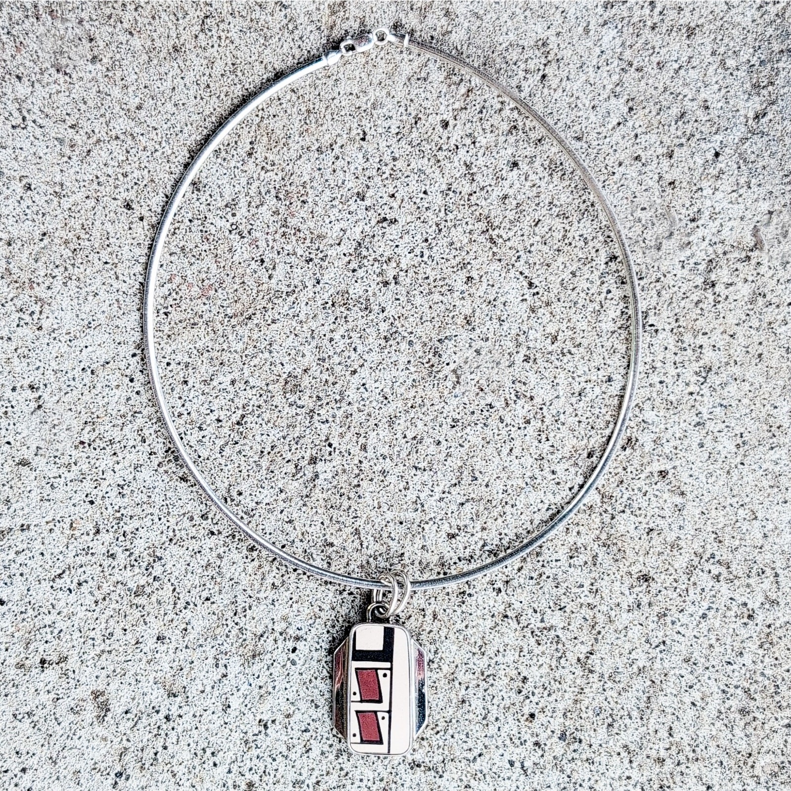 Mata Ortiz pottery shard silver pendant, silver setting on flat neckwire MOATB