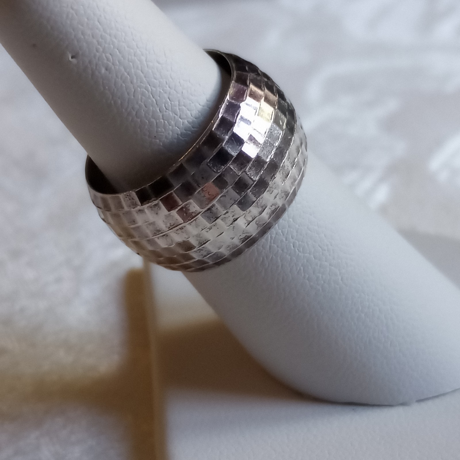Vintage Patina Sterling Silver Thailand Hammered Disco Dome Ring 6 3/4 1/2 wide
