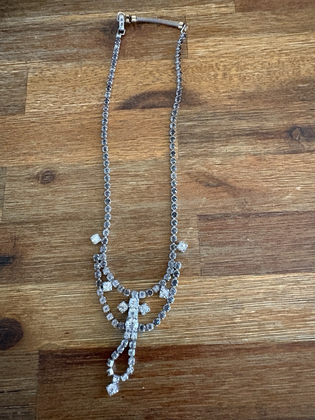 Vintage ArtDeco Necklace Clear / Gray Rhinestone Rhodium Plate Prong Princess