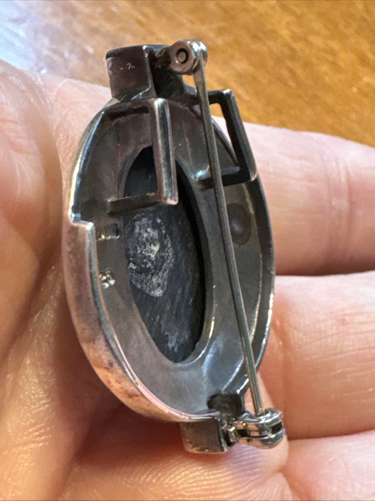 Vntg 925 Sterling Silver Black Onyx Mother of Pearl Brooch Pin Pendant 1 5/8″