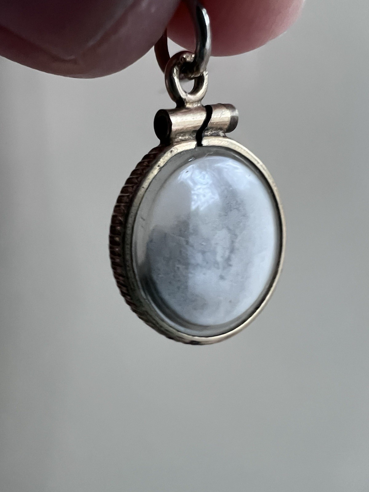 Vintage 1/20 14kt Gold Filled Shaker Locket Charm Pendant Filled With Unknown C9