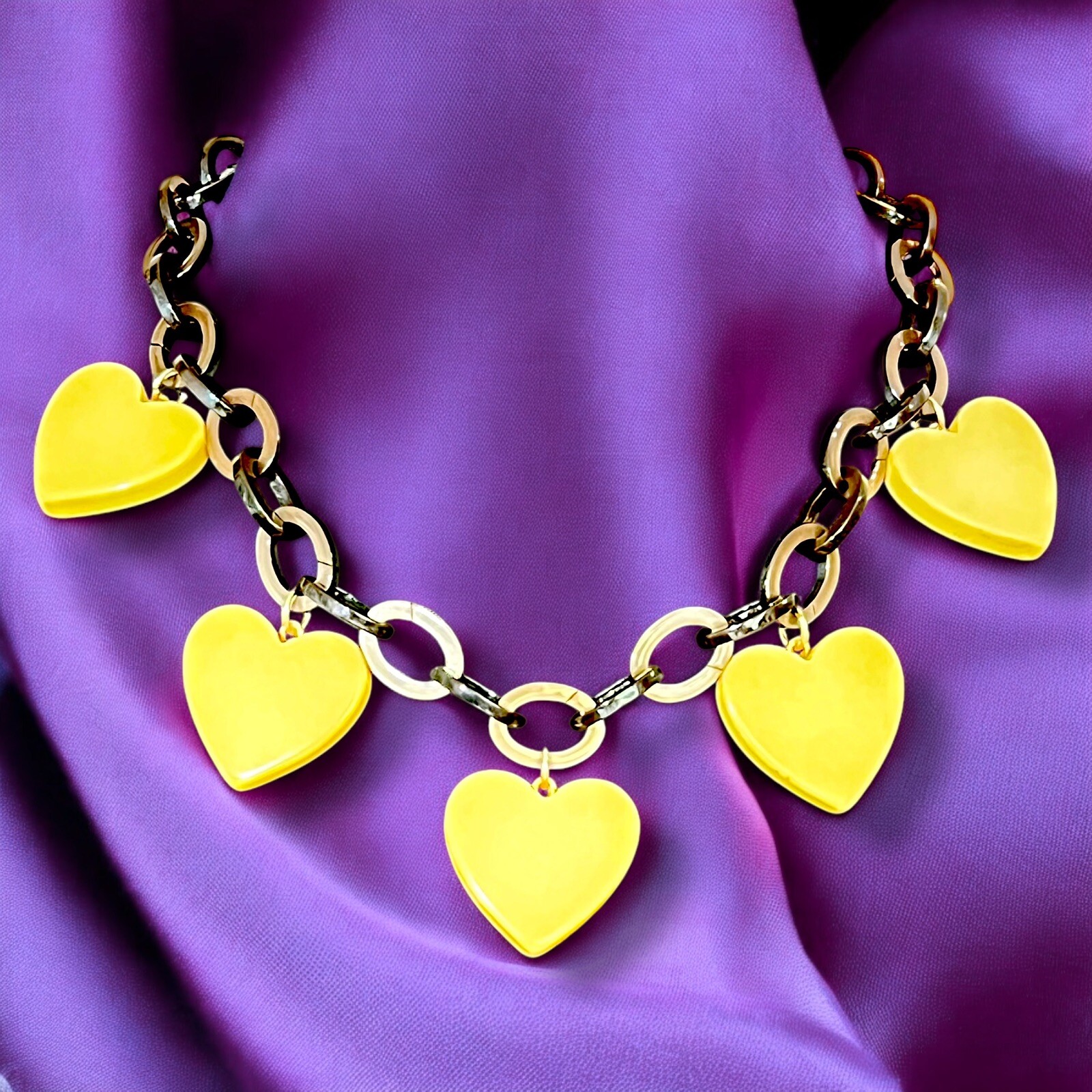 Bakelite Necklace, Cream Corn Hearts on Brown Acetate Acrylic Chain, 💝
