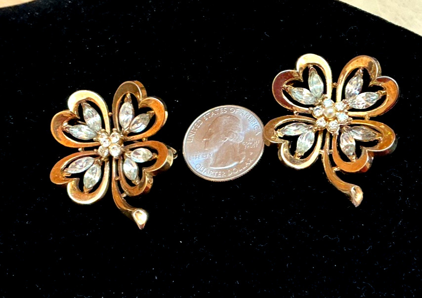 Vintage Crown Trifari Sterling Sillver Clover Brooch Pin Goldtone Set of 2