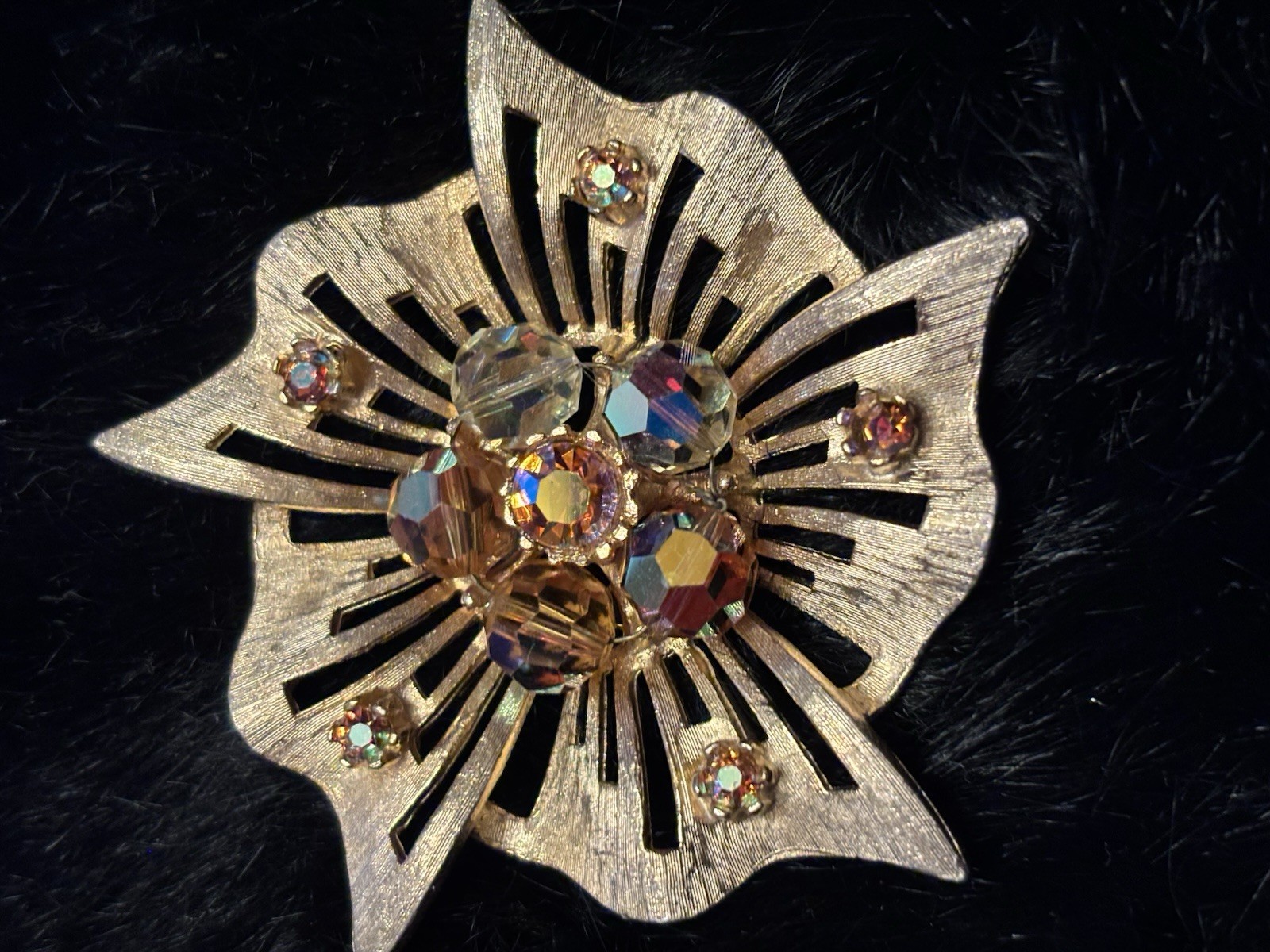 Vintage Flower Brooch Gold Tone Expan brand Crystal Rhinestones 2 in