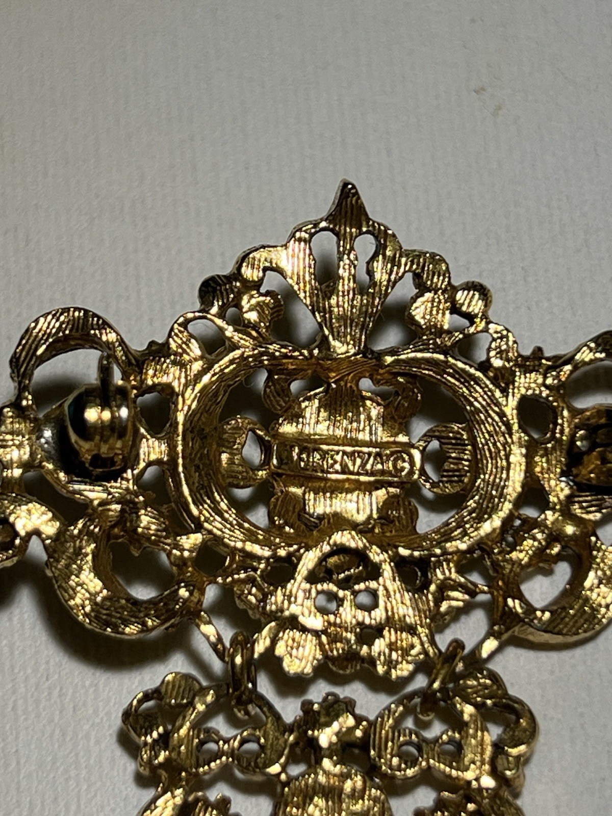 Vintage Florenza Victorian Renaissance Faux Pearl Green Enamel Brooch Pin