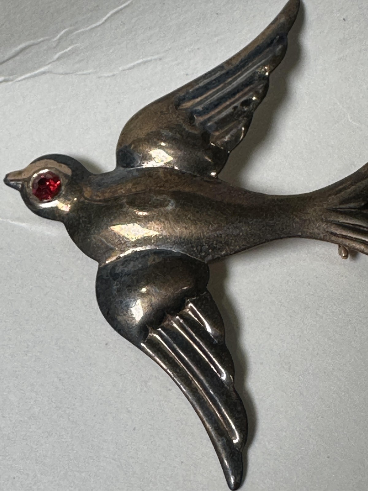 Vintage Sterling Silver Flying Swallow Bird Brooch Pin Red Glass Rhinestone Eye