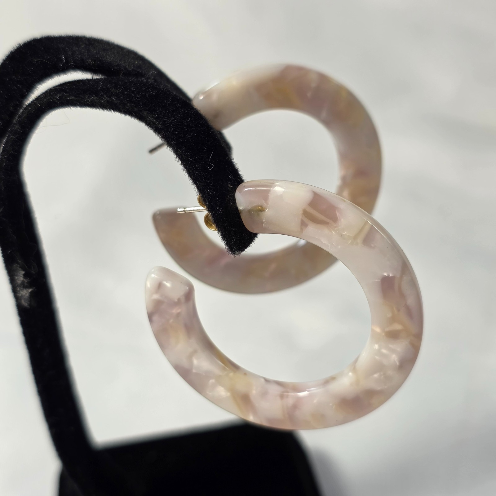 Acrylic Resin C-Shaped Hoop Earrings White and Lavender Polished Tortoise Shell