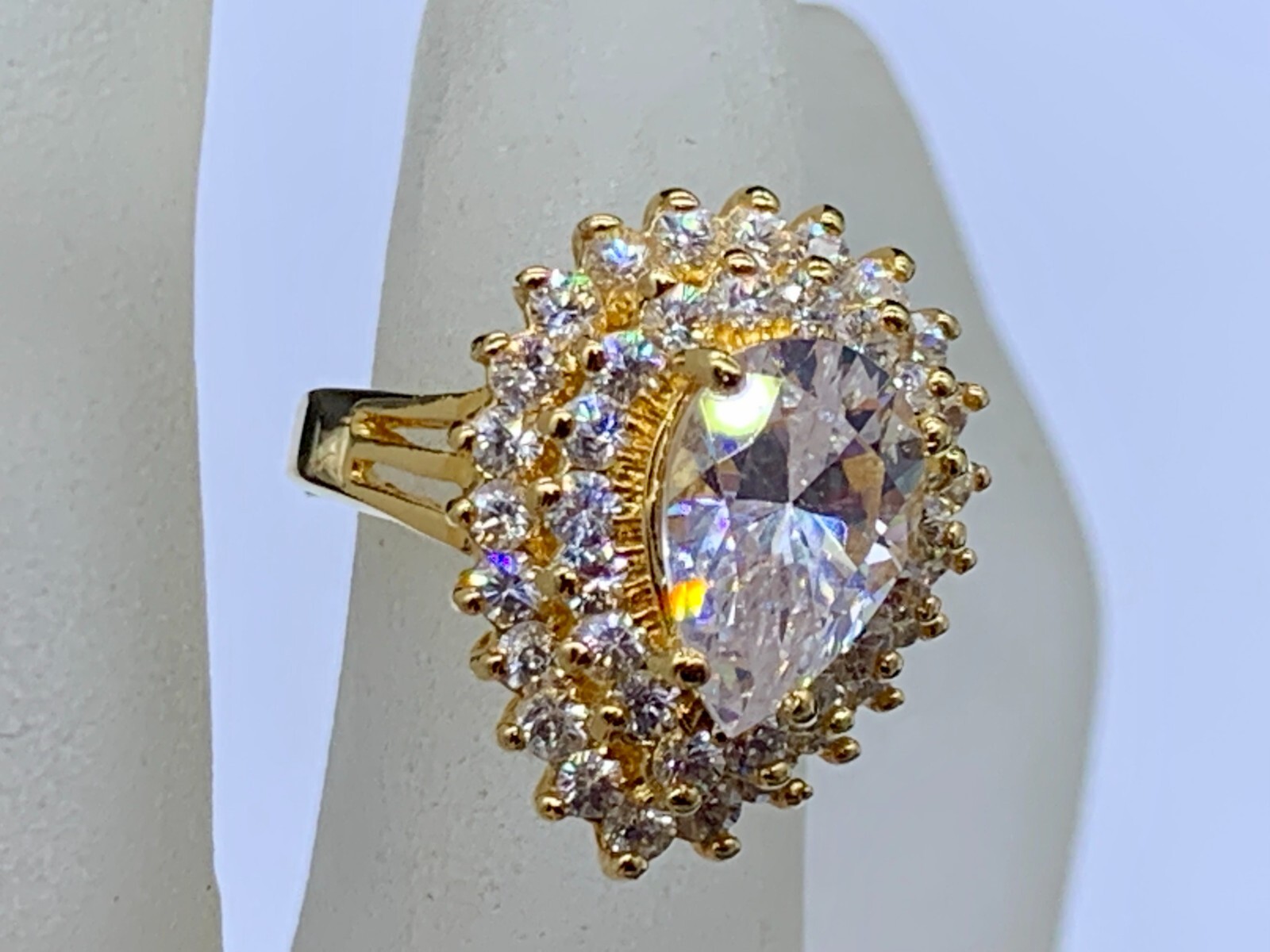 14K GOLD PLATED RING WOMEN’S TEARDROP DIAMANTE ANTIQUE STYLE SIZE 6.5