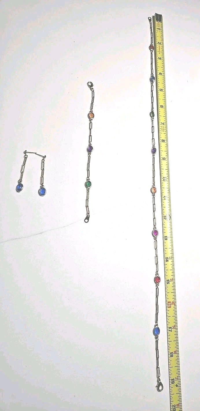 Mid Century 60′ 80′ gold-tone paperclip-style chainoval bezel-set colored Glass