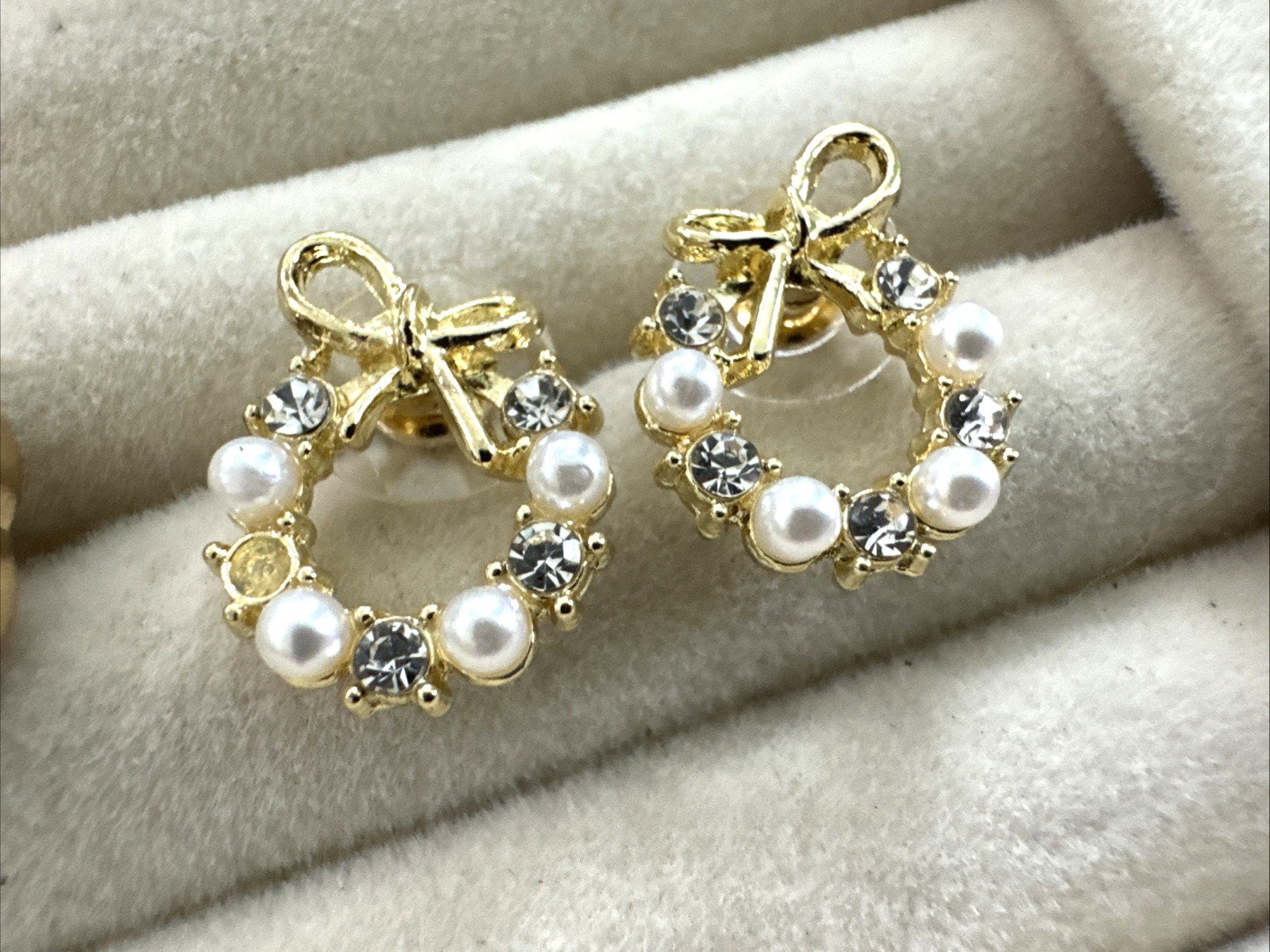 Lot 7 Pair Brutalist Earrings ROMAN Gold Vintage Movie Star Pearl 90s Anne Klein