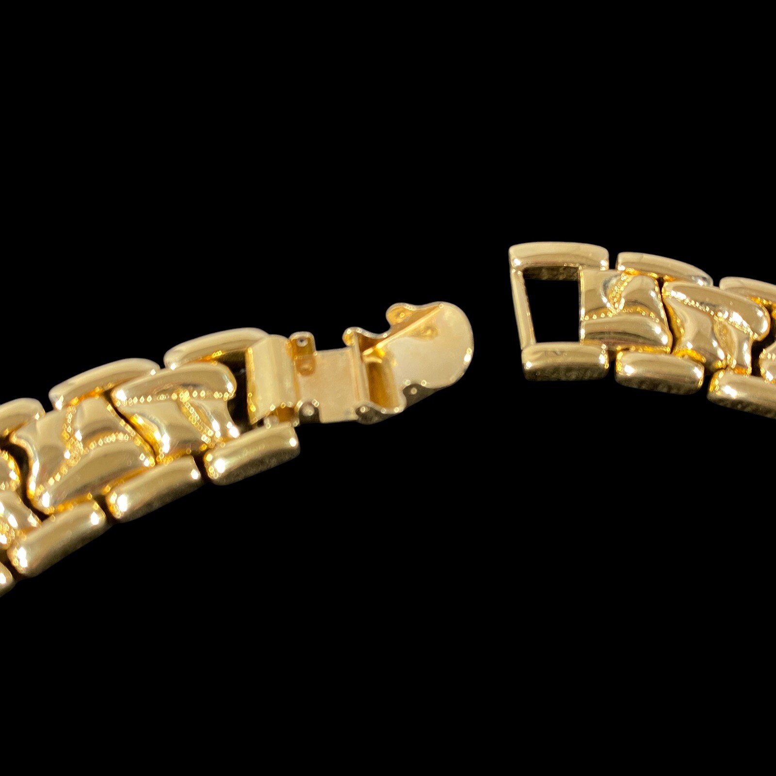 Vintage Gold Tone Linked Choker Collar Statement Necklace 12 in