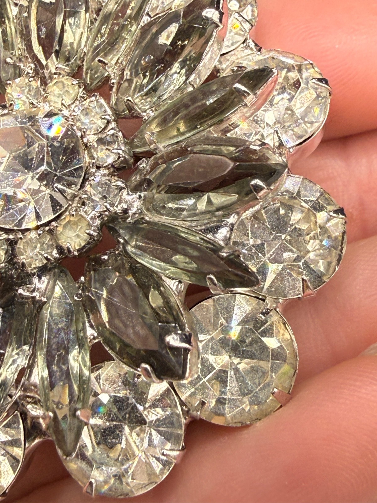 Vintage Verified Juliana Rhinestone Brooch Immaculate Sparkle Smokey #1827