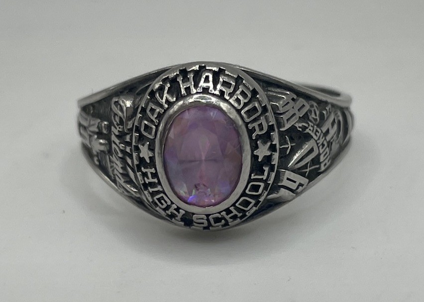 Balfour Celestrium 1984 Oak Harbor HS Class Ring Iridescent Stone Sz 9.5 Women’s