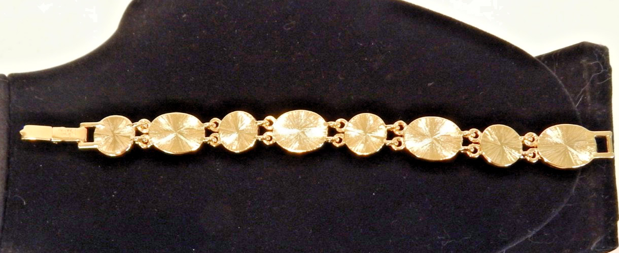 Vintage Joan Rivers Gold Tone Multi-Stone Cabochon Bracelet 7.5”