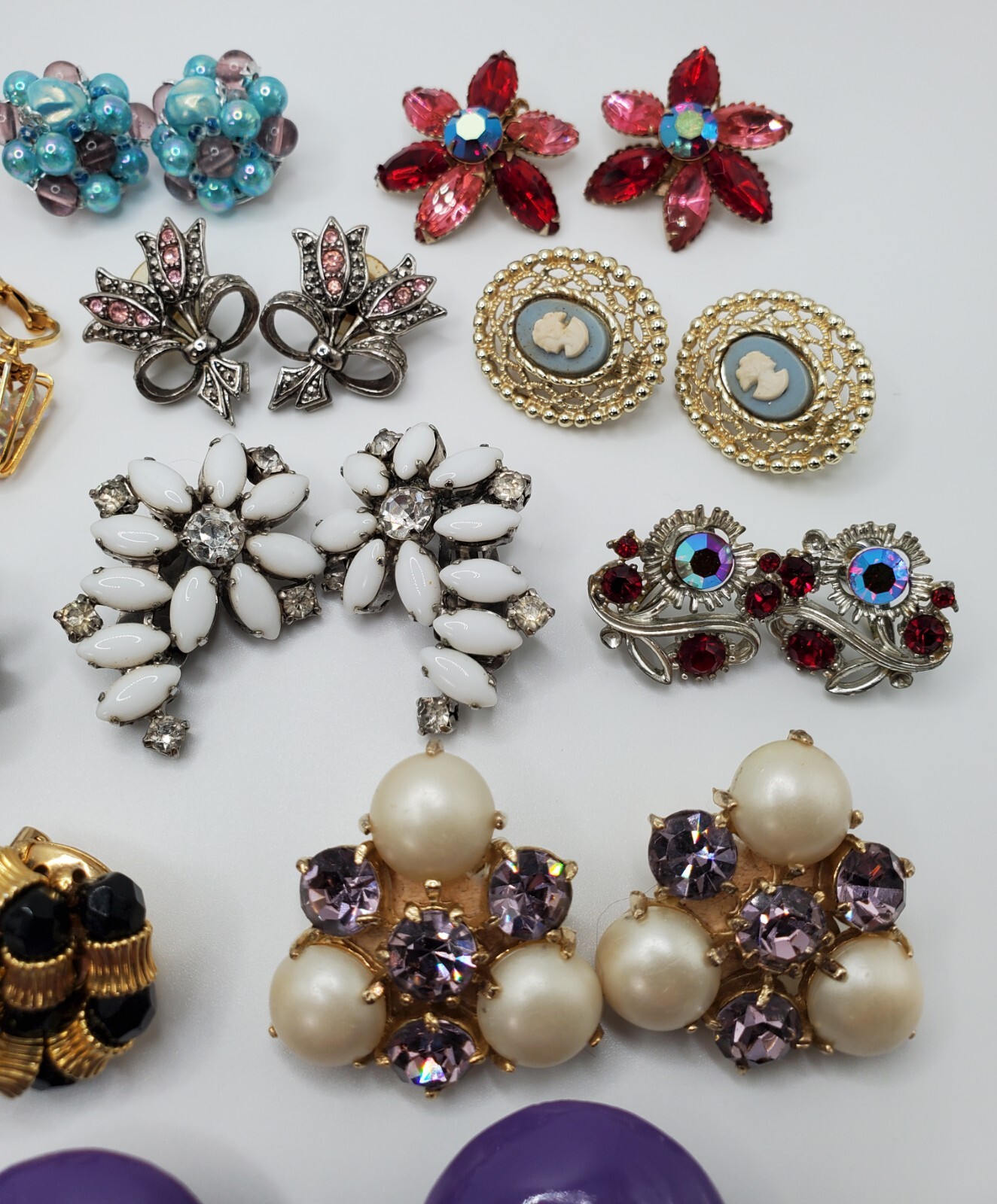 Vintage Earrings Lot 22 Pairs Lisner Sarah Coventry Coro Avon Tulips Clip-on