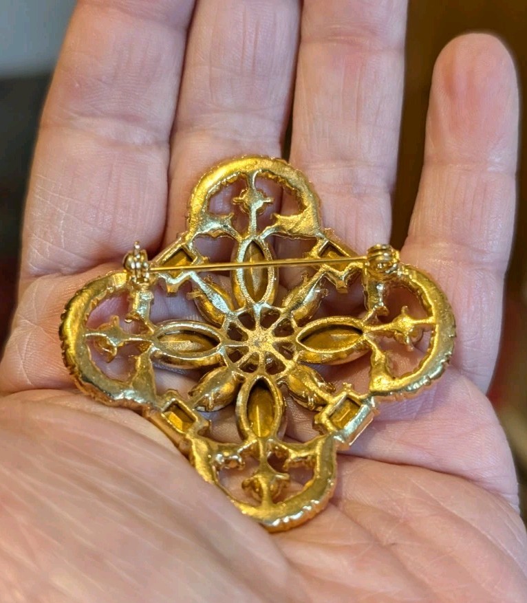 Topaz &amber Maltese brooch Nos