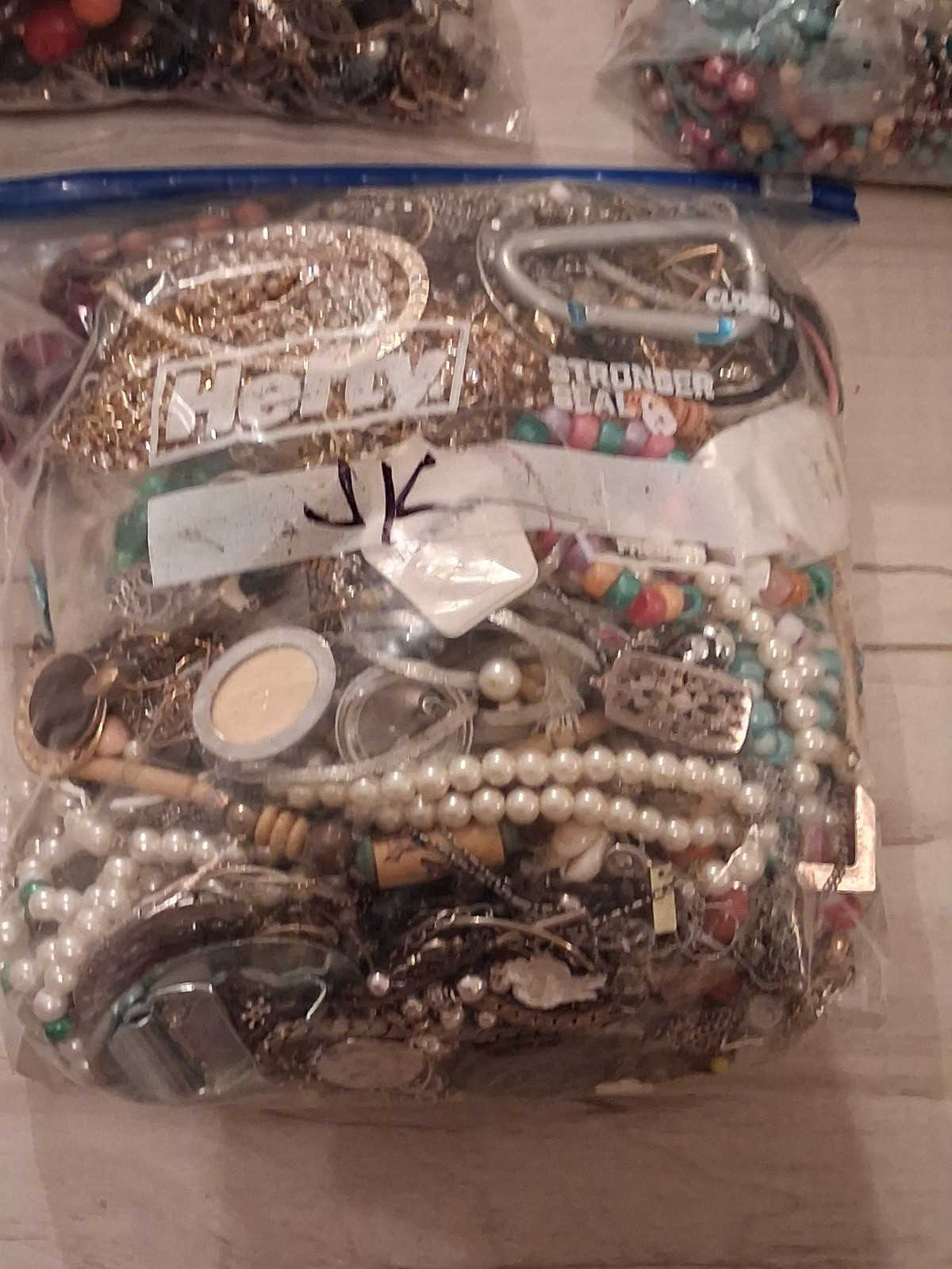 20 lbs -5 oz Vintage To Now CRAFT, REPAIR ,TANGLED Junk Jewelry Lot (JK005)